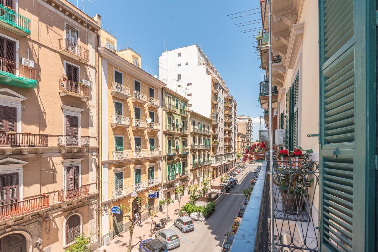 Nitti43 Luxury Apartment Tarento Exterior foto